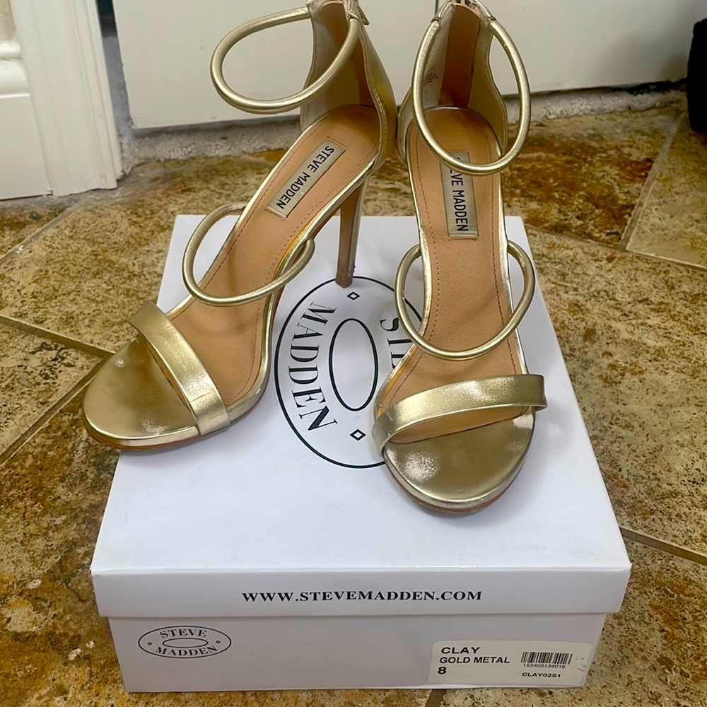 SIZE 8🖤 Steve Madden gold heels